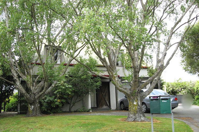 Photo of property in 264 Ilam Road, Burnside, Christchurch, 8053