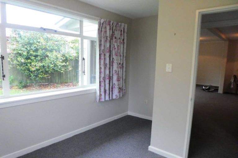 Photo of property in 110 Main North Road, Woodend, 7610