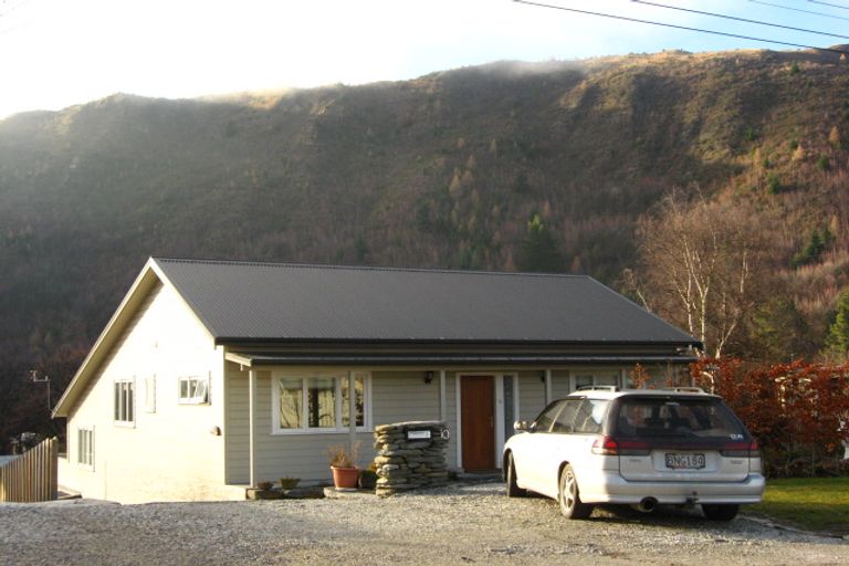 Photo of property in 10 Suffolk Street, Arrowtown, 9302