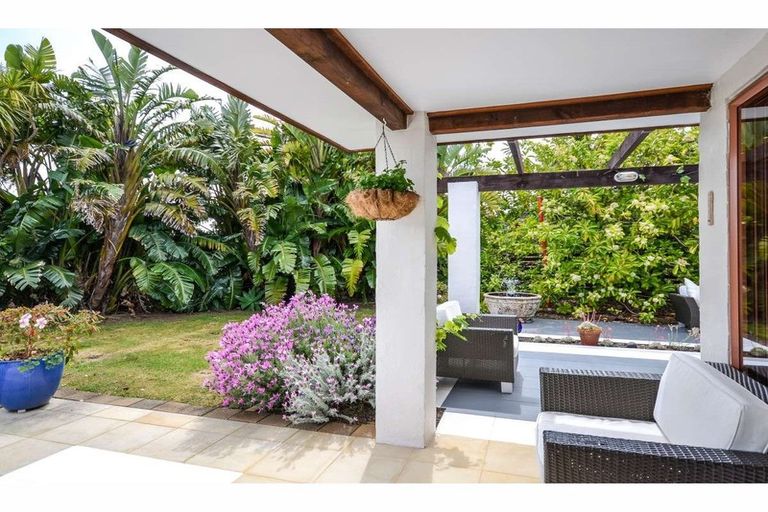 Photo of property in 33 Rarere Terrace, Kerikeri, 0230