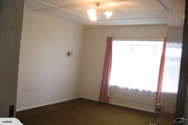 Photo of property in 24 Stone Street, Miramar, Wellington, 6022