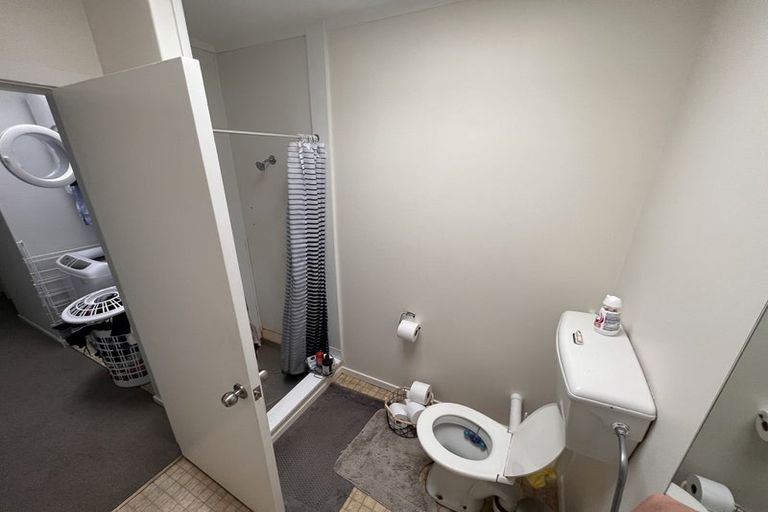 Photo of property in 4/124 Campbell Street, Karori, Wellington, 6012