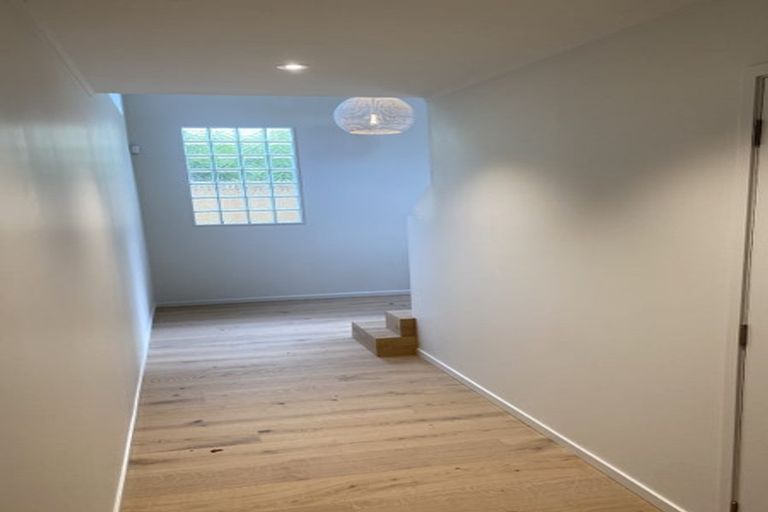 Photo of property in 1/12 Aotearoa Terrace, Murrays Bay, Auckland, 0630