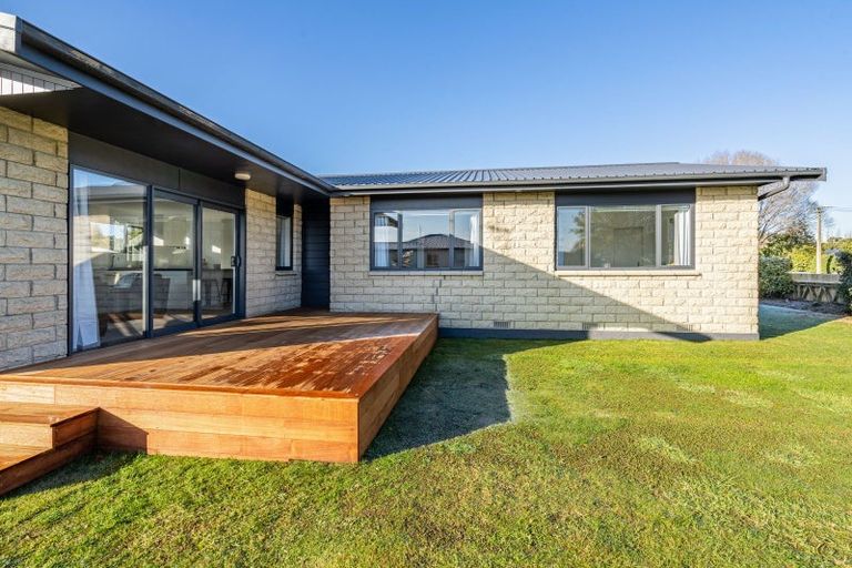 Photo of property in 143 Great North Road, Winton, 9720