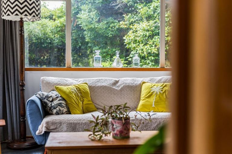 Photo of property in 136 Hine Road, Wainuiomata, Lower Hutt, 5014