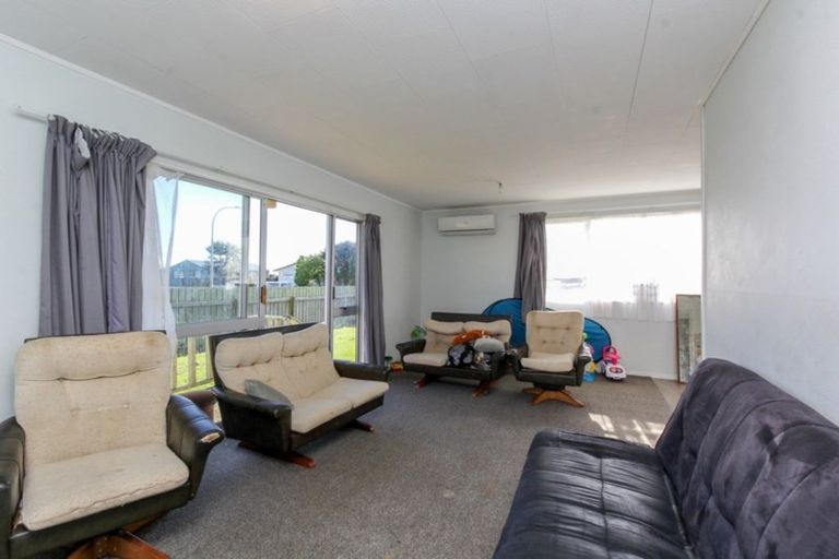 Photo of property in 61 Hume Street, Waitara, 4320