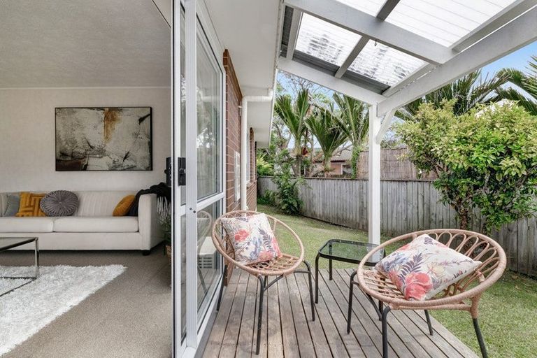 Photo of property in 2/24a Wolsley Avenue, Milford, Auckland, 0620