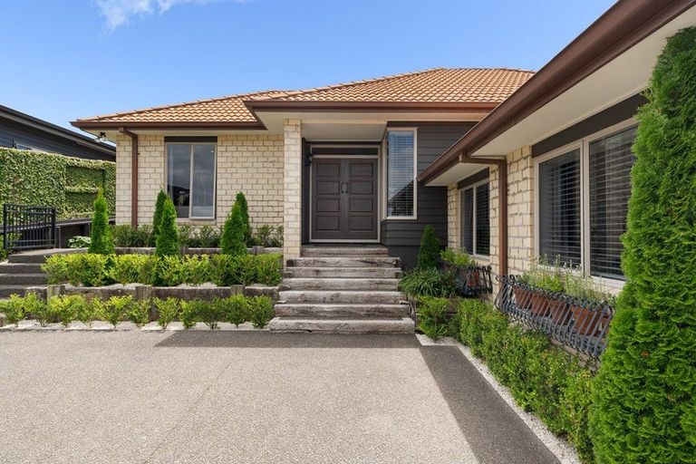 Photo of property in 51 Inverness Drive, Pyes Pa, Tauranga, 3112