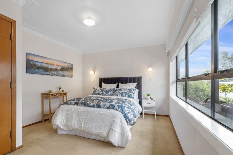 Photo of property in 10 Renwick Street, Papakura, 2110