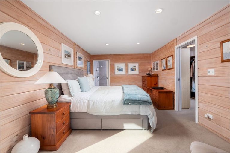 Photo of property in 16 Te Akau Drive, Russell, 0272