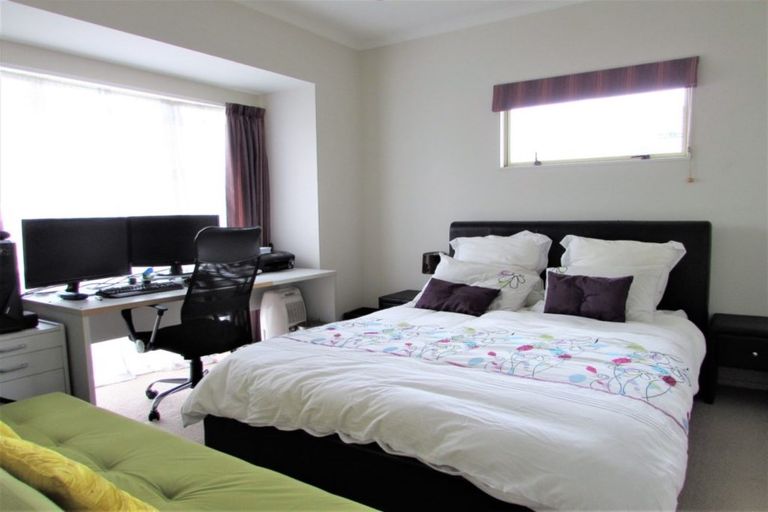 Photo of property in 107 Kentwood Drive, Woodridge, Wellington, 6037