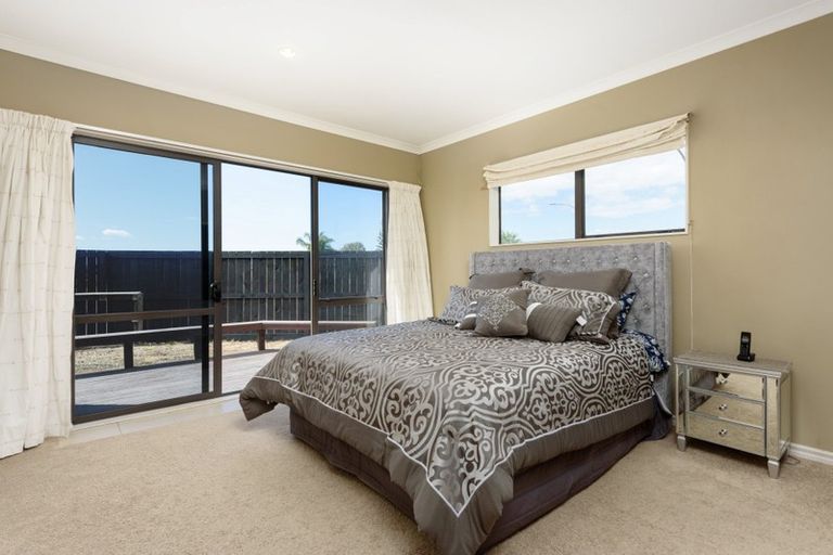 Photo of property in 2 Paul Close, Papamoa Beach, Papamoa, 3118