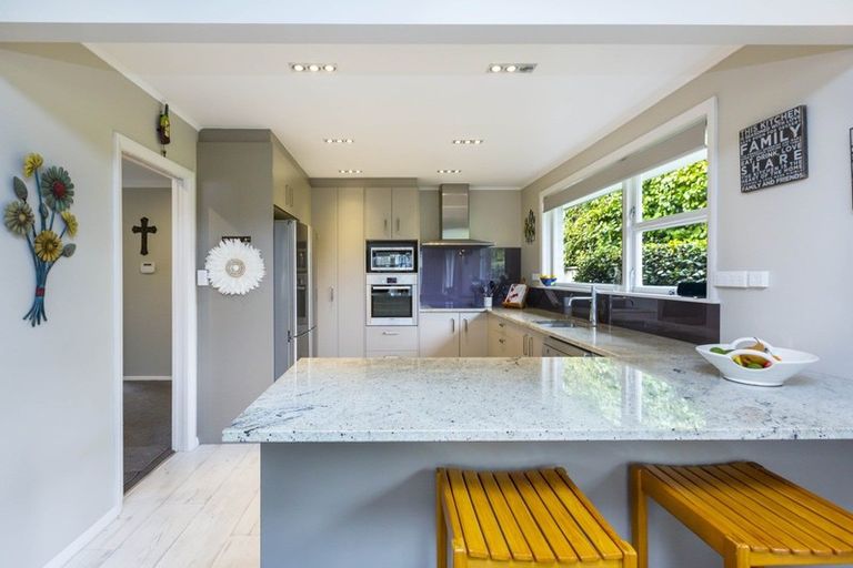 Photo of property in 50 Wai-iti Crescent, Woburn, Lower Hutt, 5010