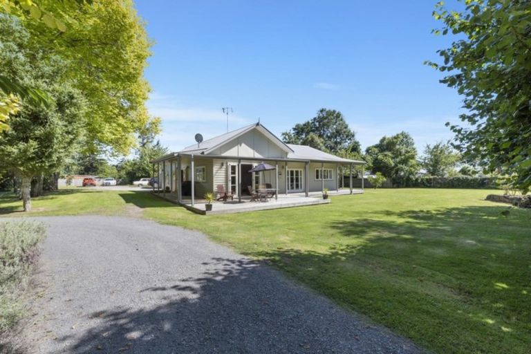 Photo of property in 378 Arapaepae Road South, Levin, 5571