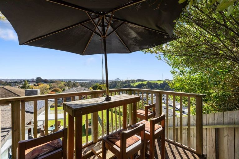 Photo of property in 32 Riddington Rise, Ohauiti, Tauranga, 3112