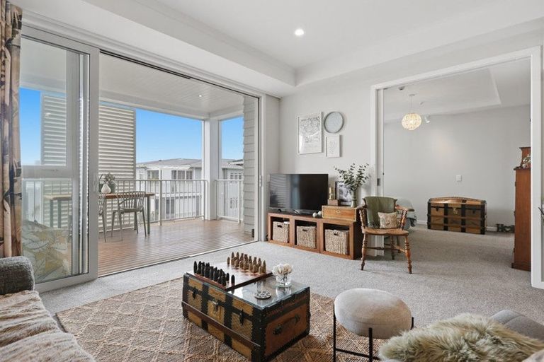 Photo of property in 101 Panorama Heights, Orewa, 0931
