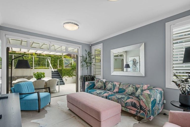 Photo of property in 25 Panorama Heights, Orewa, 0931