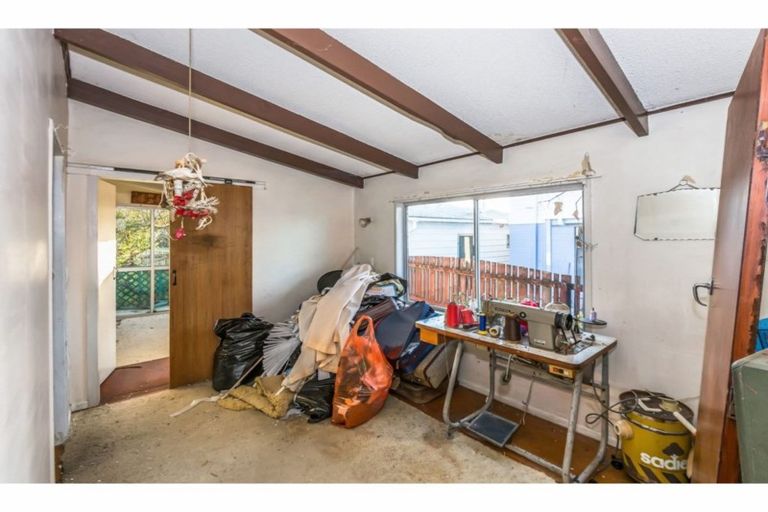 Photo of property in 2 Kawau View Road, Snells Beach, 0920