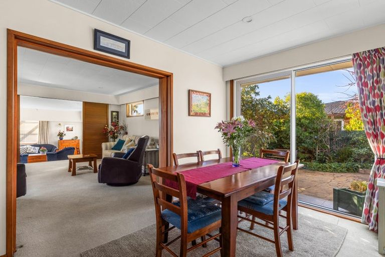 Photo of property in 9 James Cook Street, Havelock North, 4130