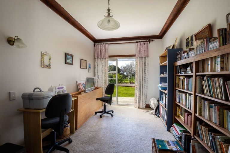 Photo of property in 151 Hickman Road, Urenui, 4375