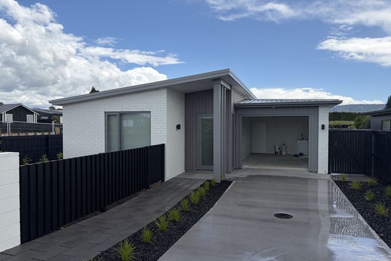 Photo of property in 37 Muhunoa Road West, Ohau, 5570