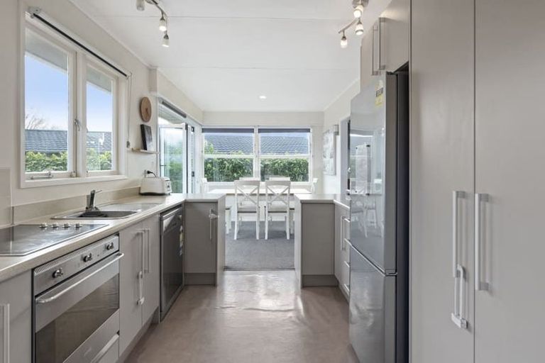 Photo of property in 84 Pandora Avenue, Sunnybrook, Rotorua, 3015