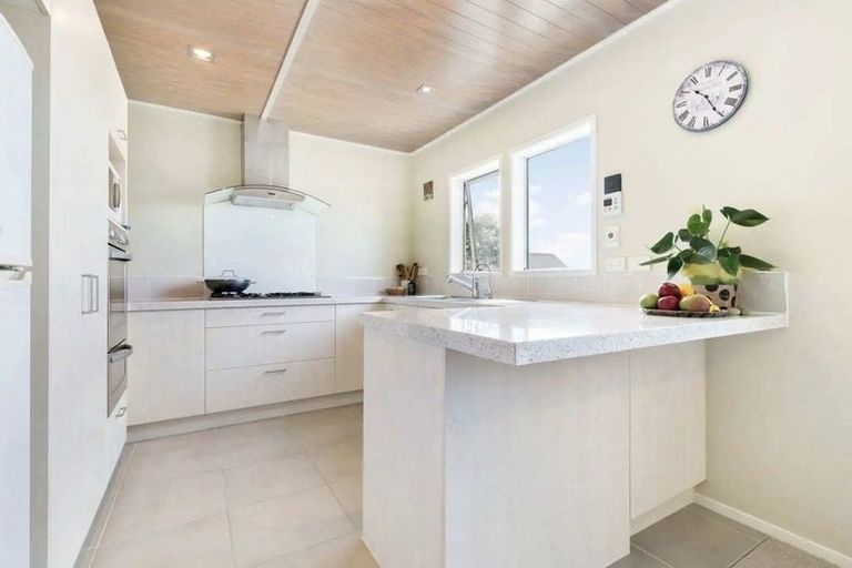 Photo of property in 11 Harwich Court, Gulf Harbour, Whangaparaoa, 0930