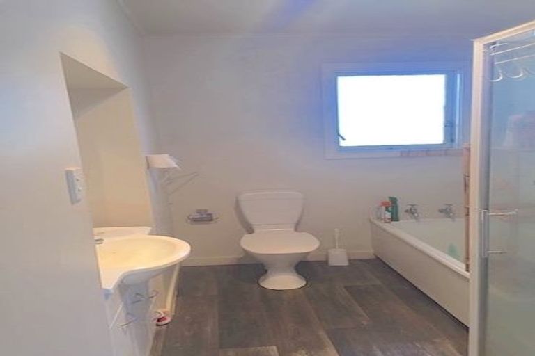 Photo of property in 55 Cutts Road, Russley, Christchurch, 8042