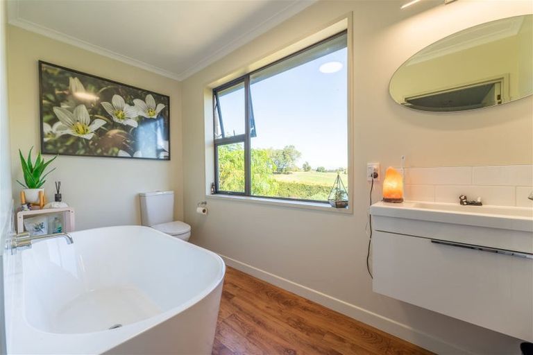 Photo of property in 15 Hillview Place, Pleasant Point, 7903