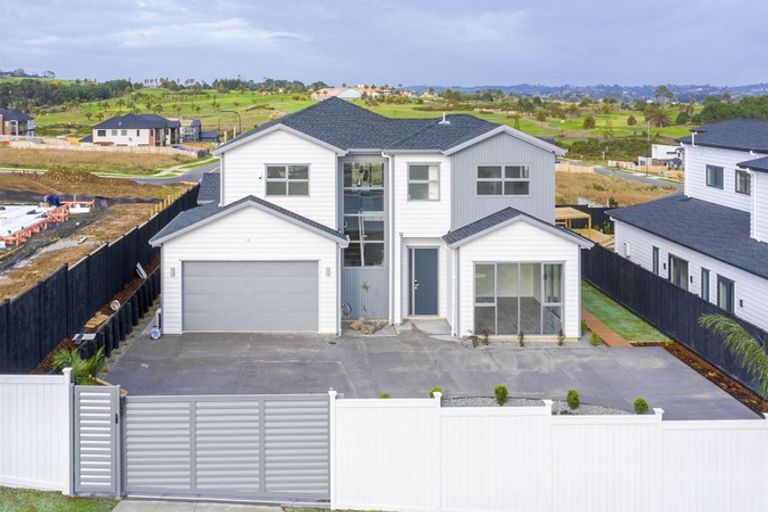 Photo of property in 57 Eighth View Avenue, Beachlands, Auckland, 2018