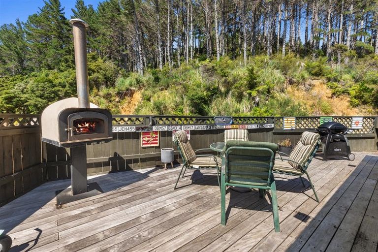 Photo of property in 3 Oakura Road, Oakura, Hikurangi, 0184