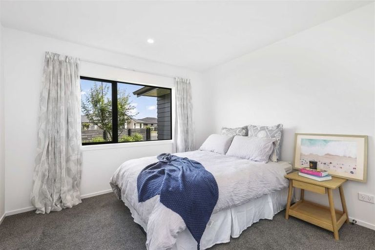 Photo of property in 19 Faber Place, Rototuna North, Hamilton, 3210