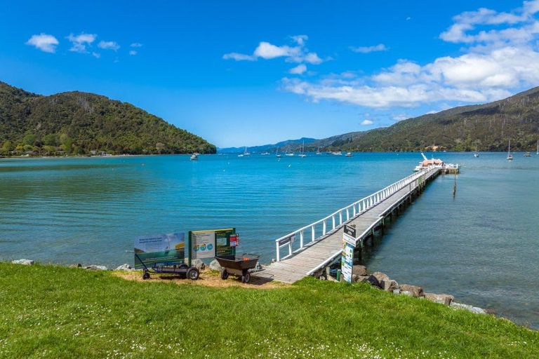 Photo of property in 22 Tirimoana Terrace, Anakiwa, Picton, 7281