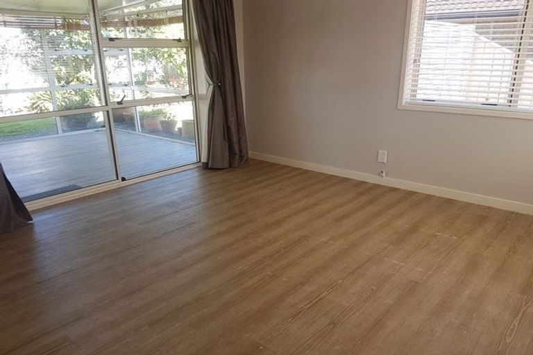 Photo of property in 712b Pioneer Highway, Takaro, Palmerston North, 4412