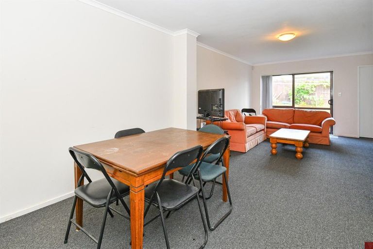 Photo of property in 98a Naylors Drive, Mangere, Auckland, 2022