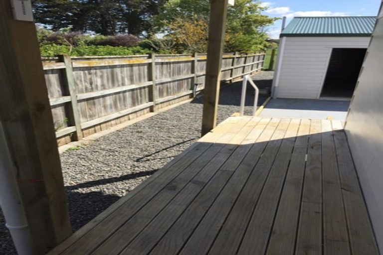 Photo of property in 37 Porritt Place, Waipukurau, 4200