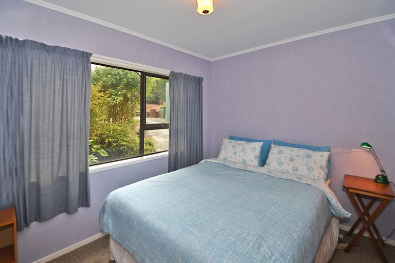 Photo of property in 3 Leigh Road, Leigh, 0985