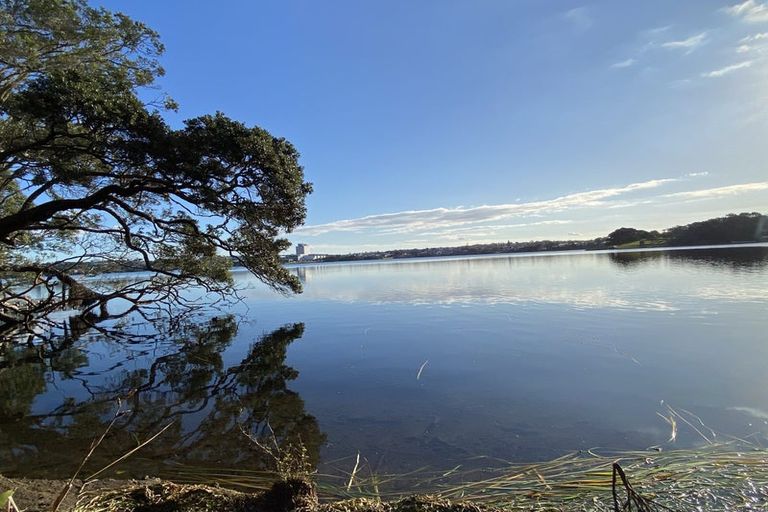 Photo of property in 278 Hurstmere Road, Takapuna, Auckland, 0622