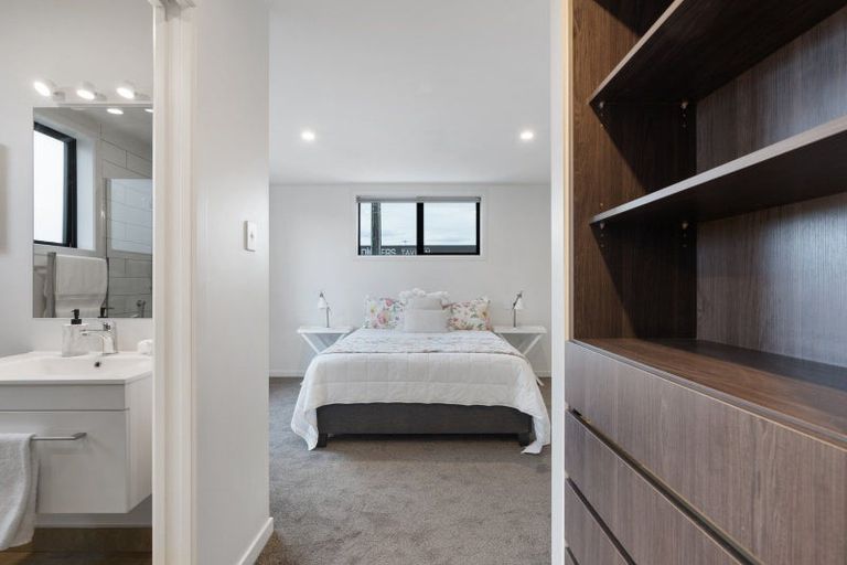 Photo of property in 5a Church Street, Mosgiel, 9024