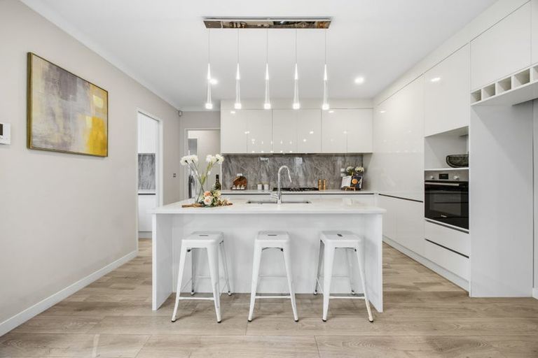 Photo of property in 7 Fricker Way, Flat Bush, Auckland, 2019