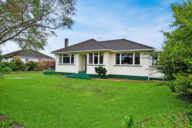 Photo of property in 11 Terrace Street, Marton, 4710