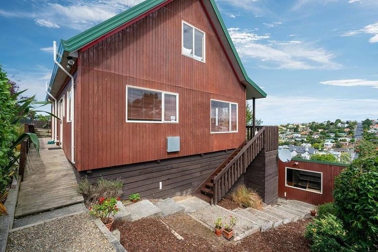 Photo of property in 1 Iona Street, Mornington, Dunedin, 9011