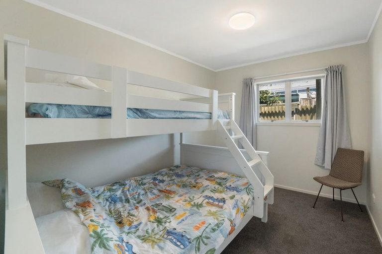 Photo of property in 207 Seaforth Road, Waihi Beach, 3611