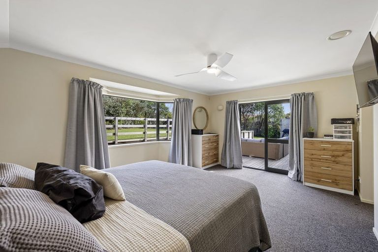 Photo of property in 28a Poplar Grove, Whalers Gate, New Plymouth, 4310