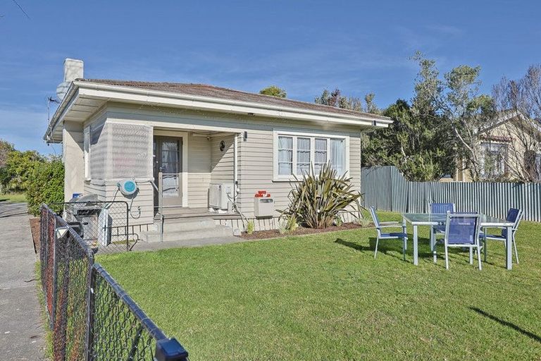 Photo of property in 203 Park Road North, Parkvale, Hastings, 4122