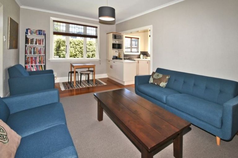 Photo of property in 12 Packe Street, Edgeware, Christchurch, 8013