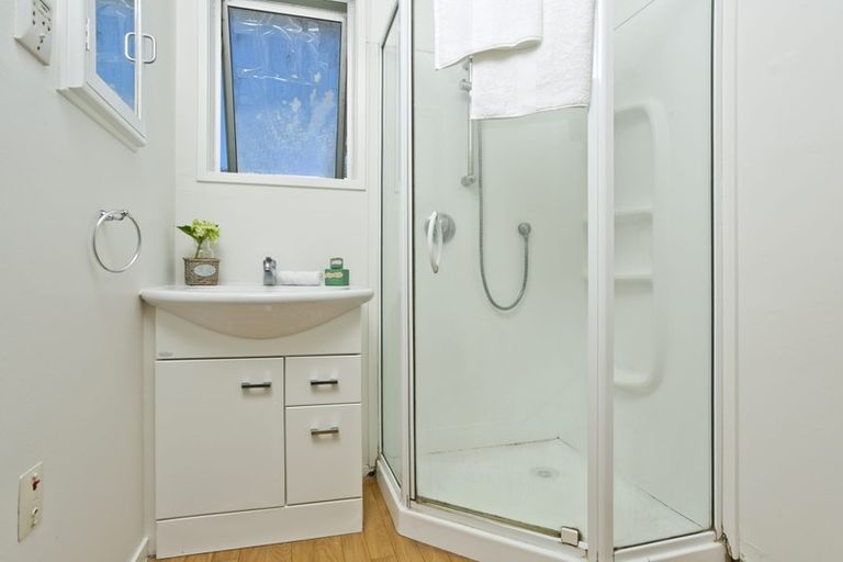 Photo of property in 46 Castleton Street, Birkdale, Auckland, 0626