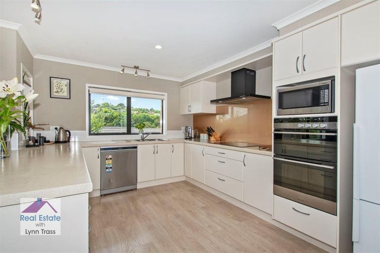 Photo of property in 14 Tieke Place, Horahora, Whangarei, 0110