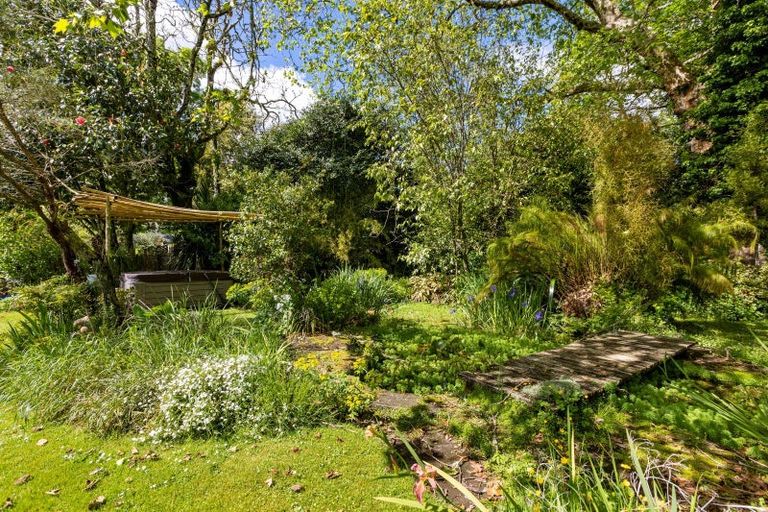 Photo of property in 1830 Otaraoa Road, Tarata, Inglewood, 4387