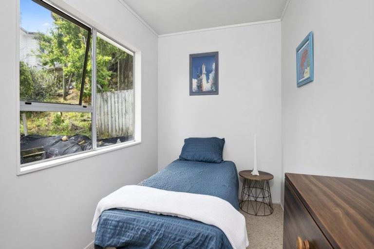 Photo of property in 1/17 Dianthus Place, Browns Bay, Auckland, 0630